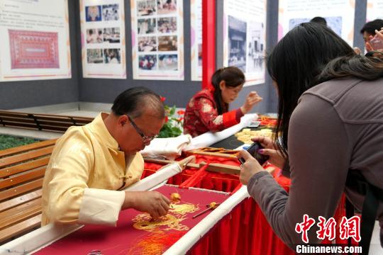 海內(nèi)外250幅刺繡作品亮相潮州國際刺繡藝術(shù)雙年展(圖3)